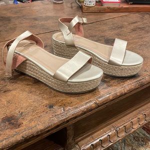 Champagne/gold wedge sandal